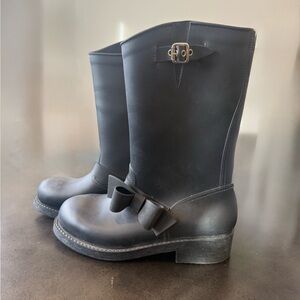 Valentino Garavani Bow Rain Boots – Black | Size 40 | Made in Italy